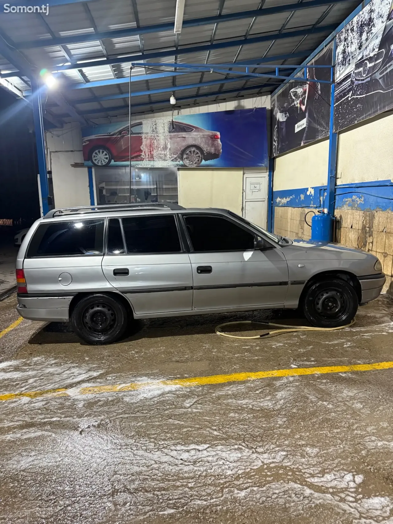Opel Astra F 1995 · 1.6 MT