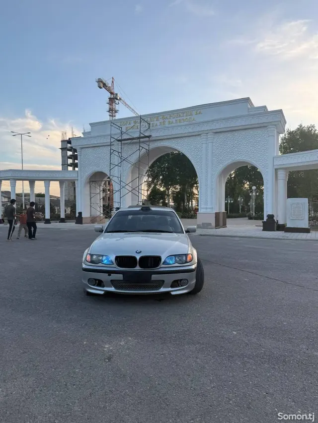 BMW 3 series 2003 · 2.5 AT