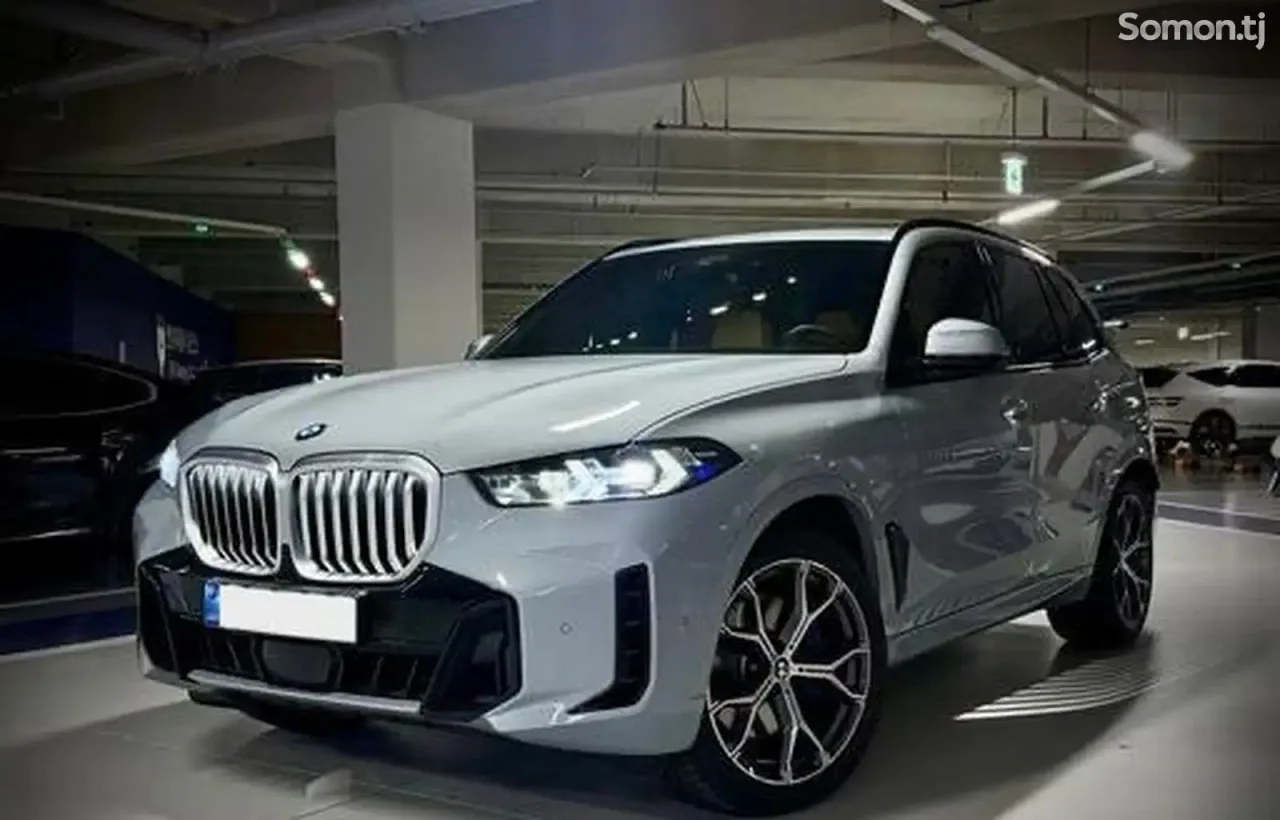 BMW X5 M 2026 · 3.0 AT