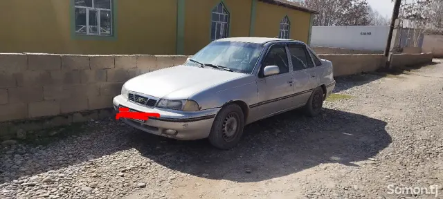 Daewoo Nexia 1995 · 1.6 MT