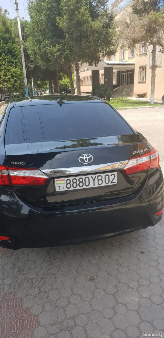Toyota Corolla 2016 · 1.8 AT
