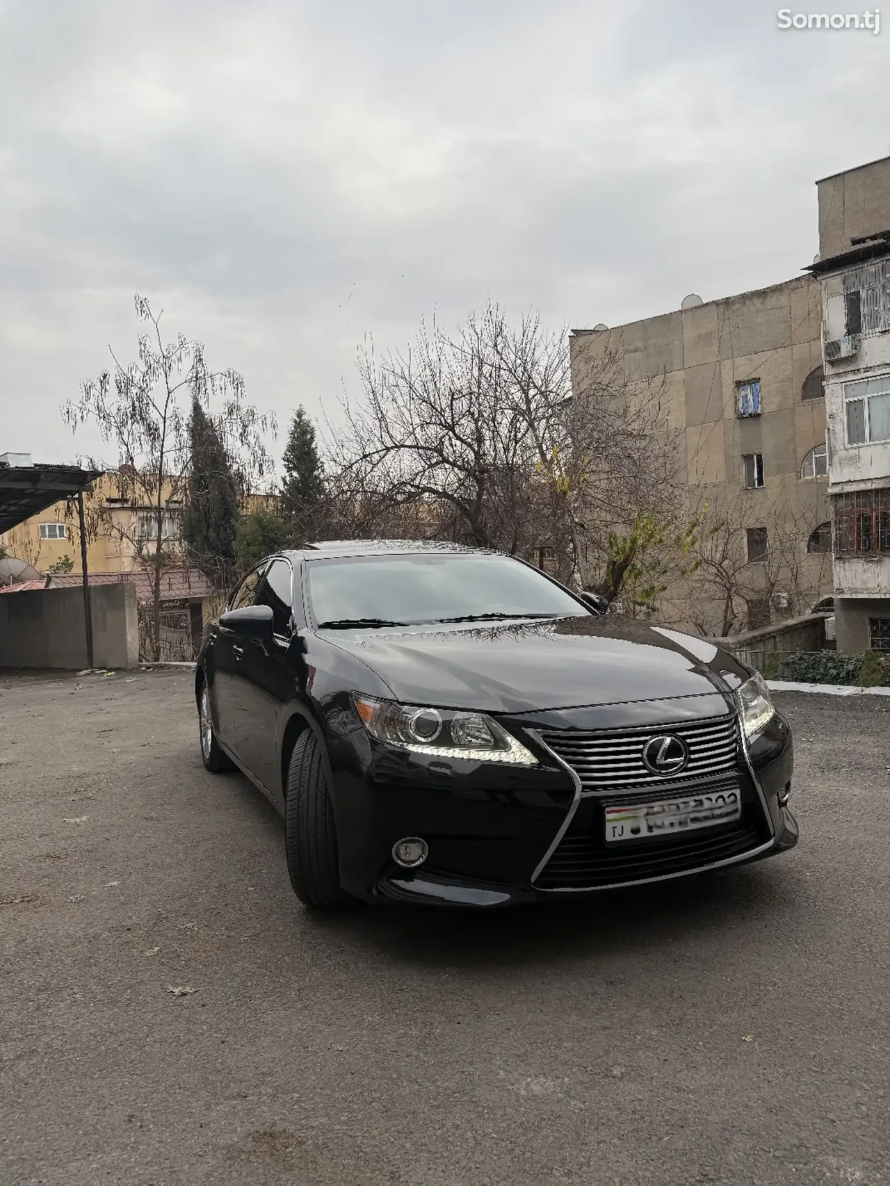 Lexus ES series 2014 · 2.5 AT