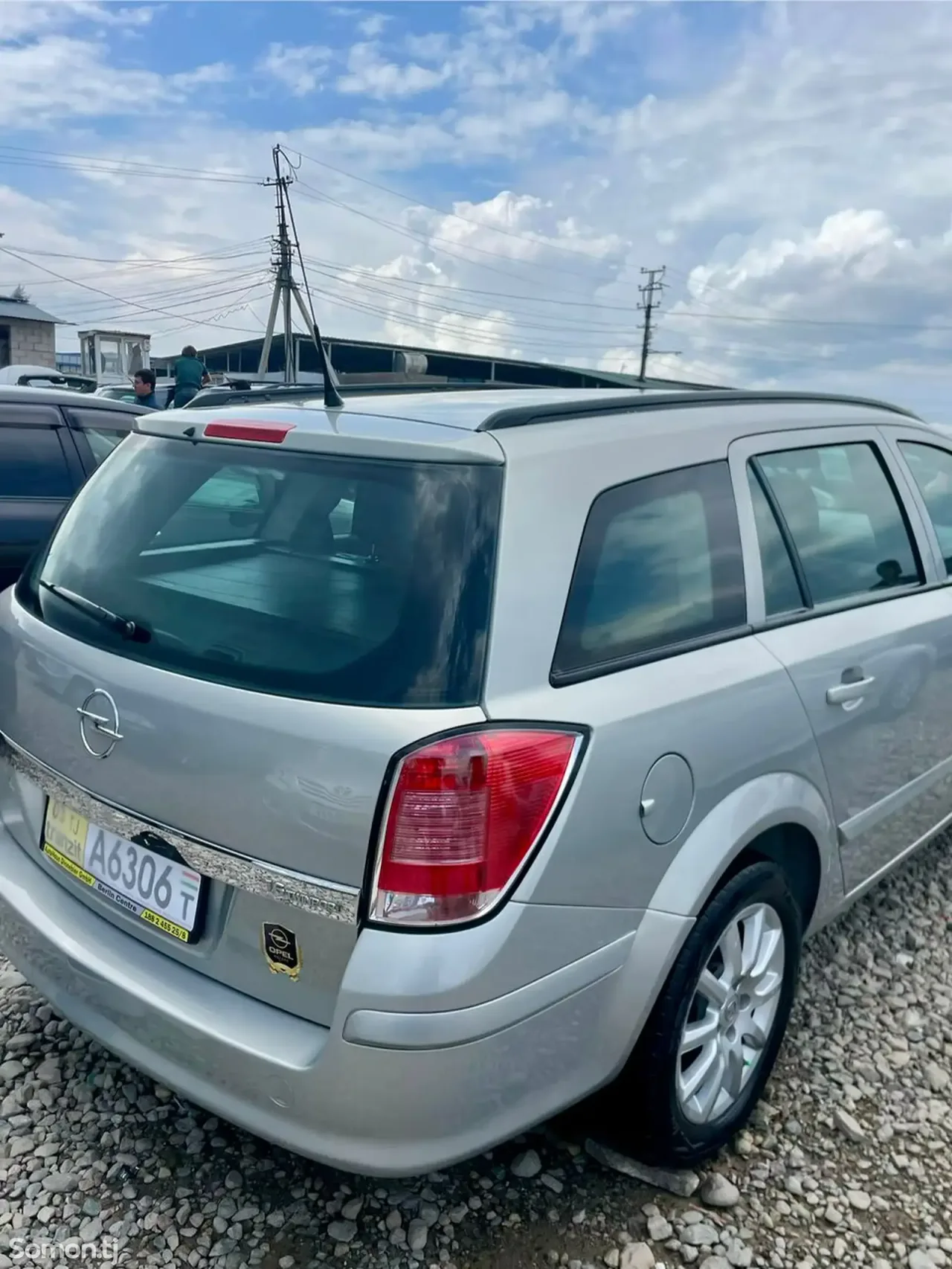 Opel Astra H 2007 · 1.6 MT