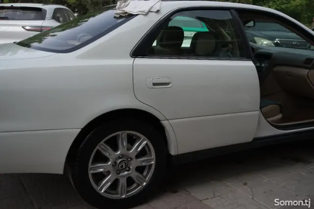 Lexus ES series 2000 · 3.0 AT