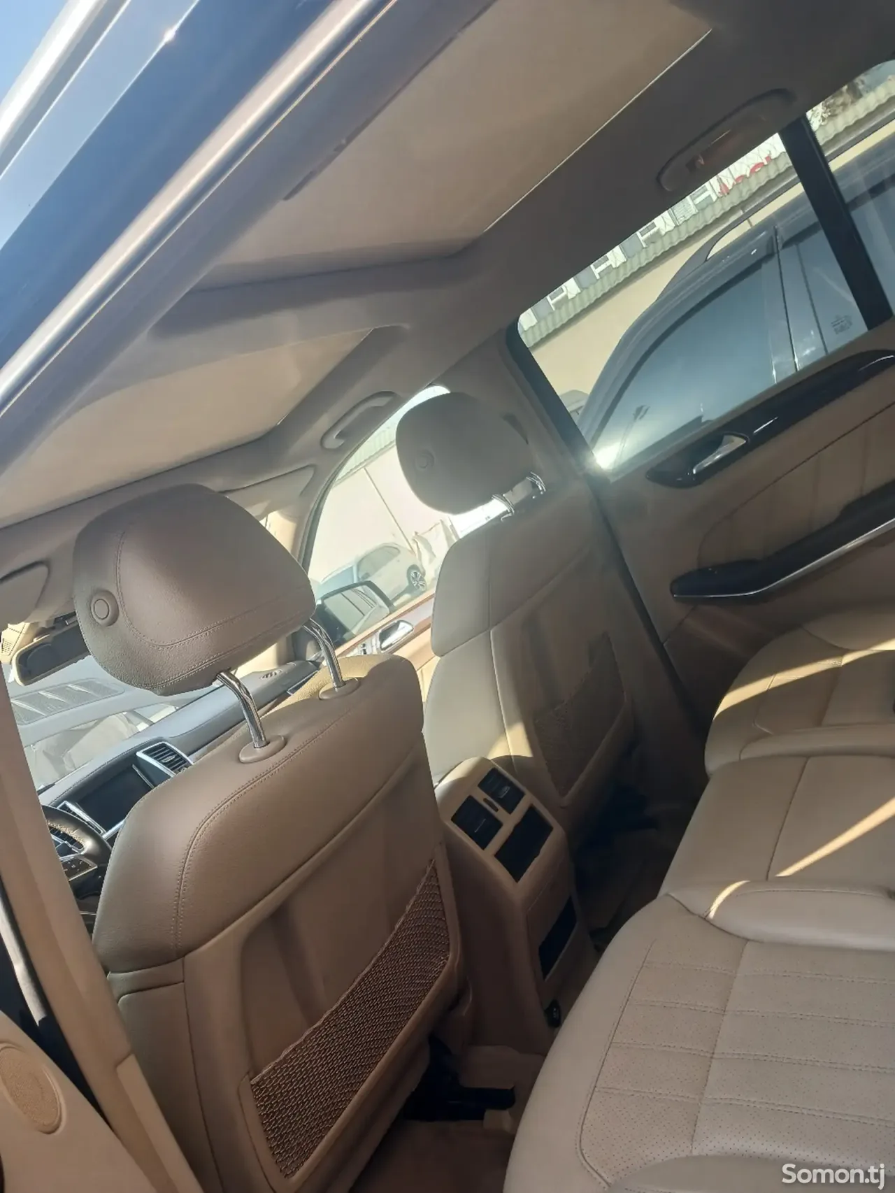 Mercedes-Benz GL class 2015 · 4.5 CVT