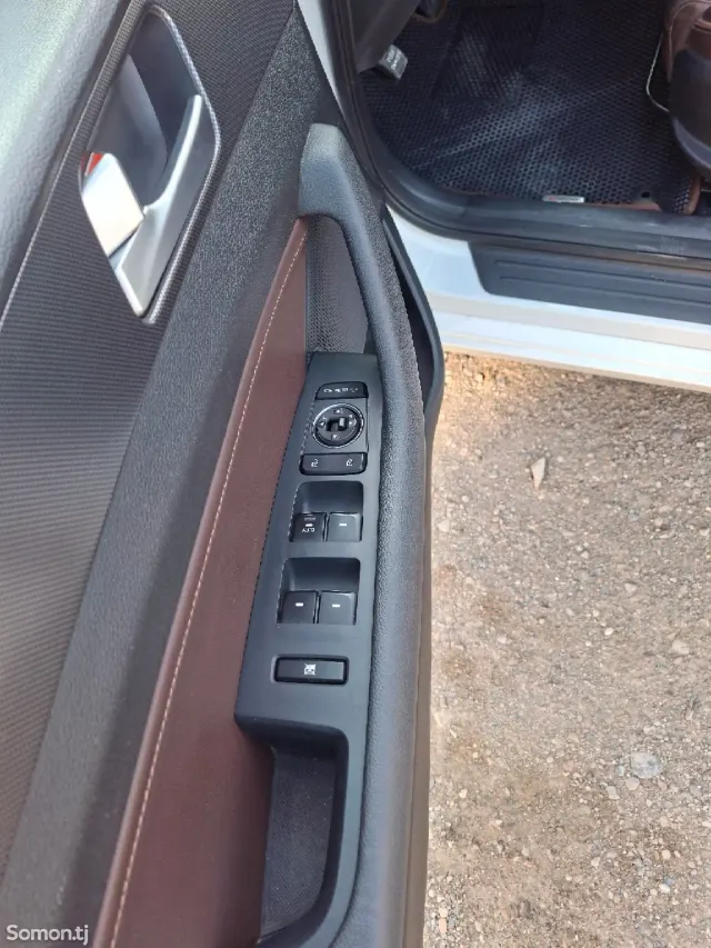 Hyundai Sonata 2016 · 2.0 AT