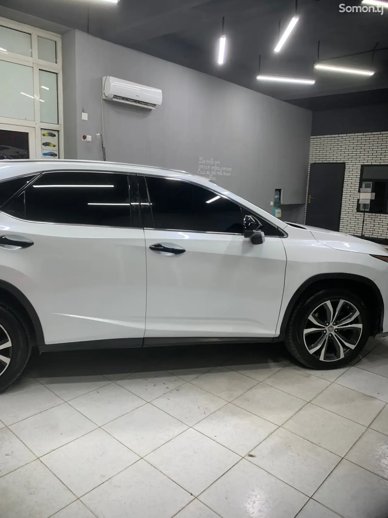 Lexus RX series 2017 · 3.5 AT