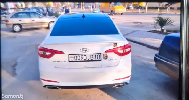 Hyundai Sonata 2016 · 2.4 AT