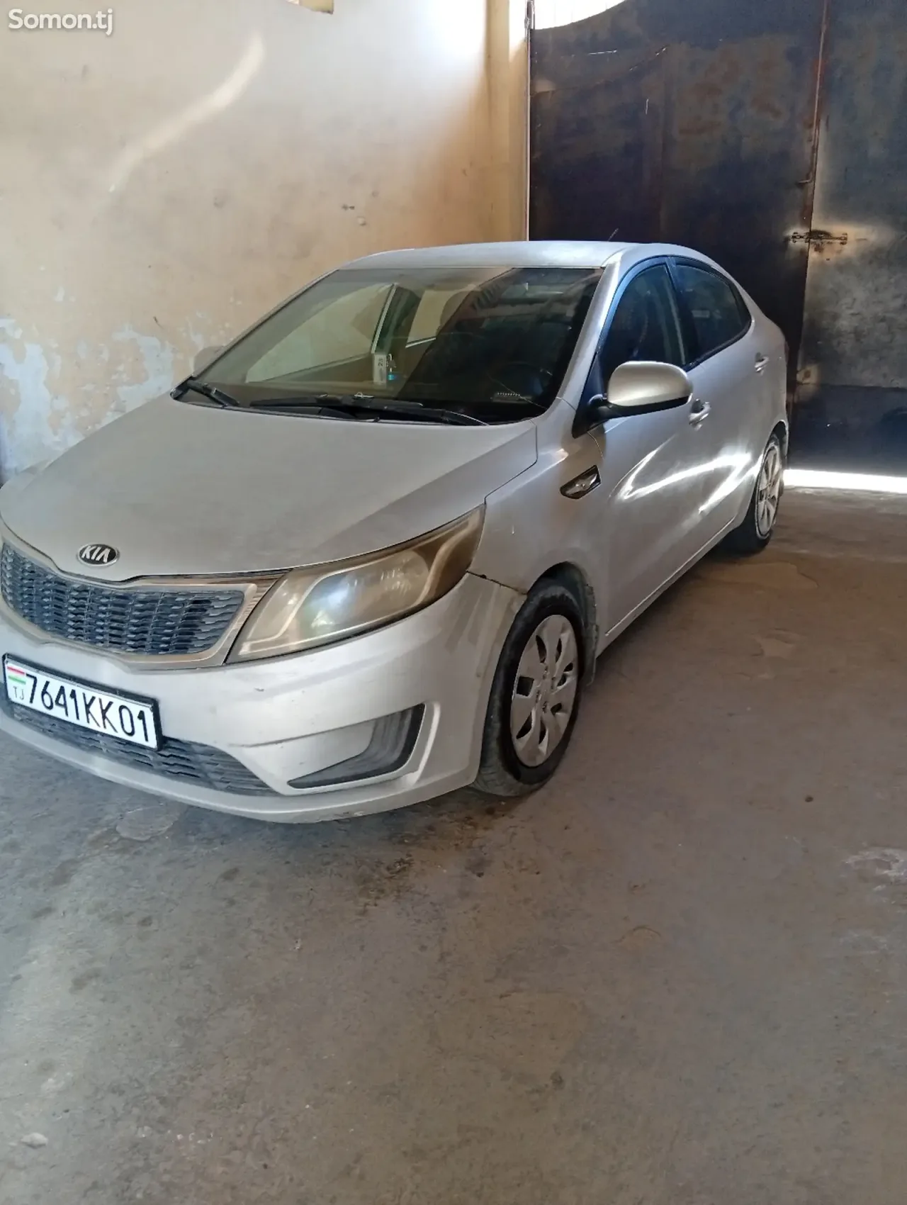 Kia Rio 2015 · 1.4 MT