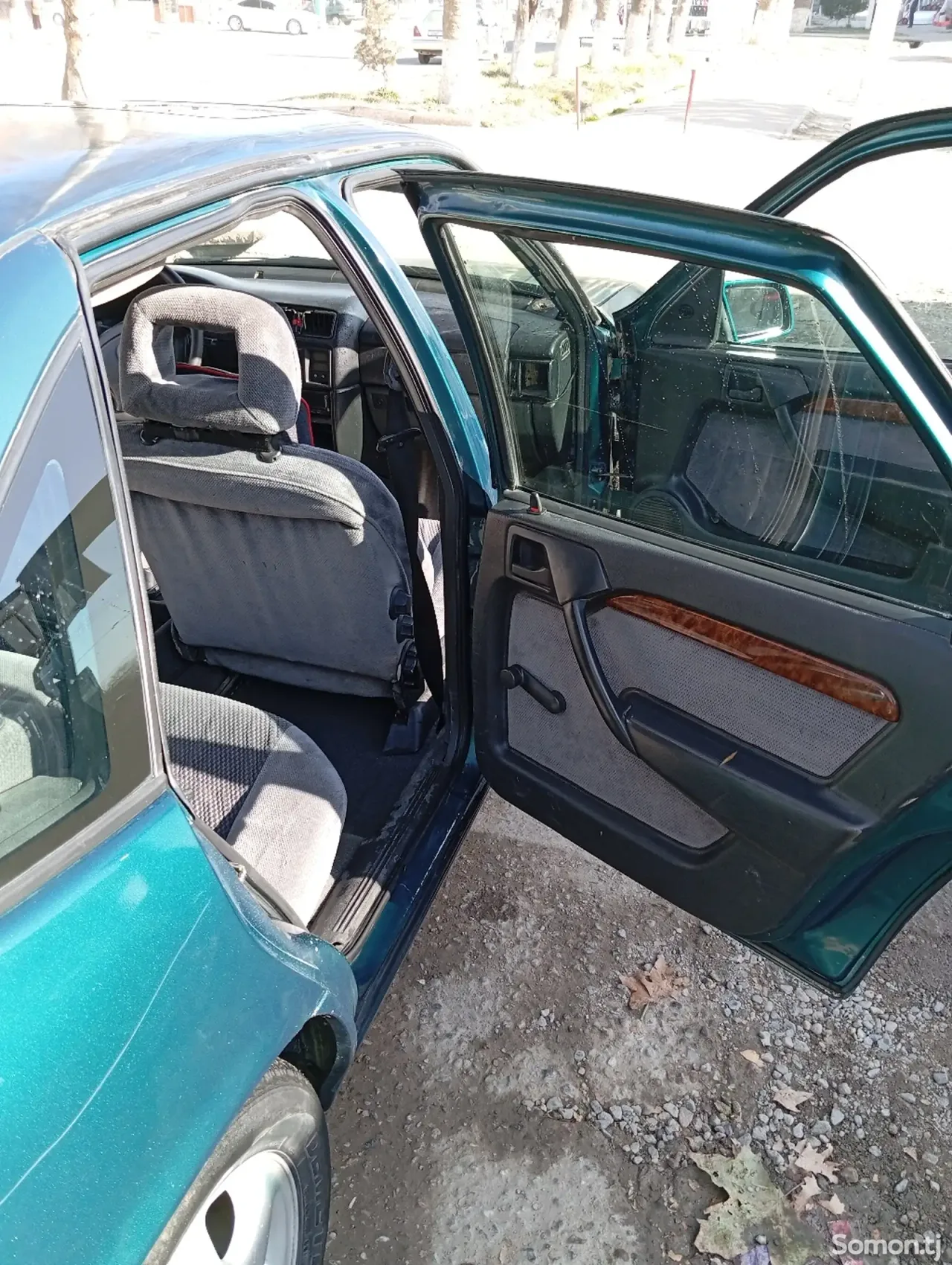 Opel Vectra A 1995 · 1.8 MT