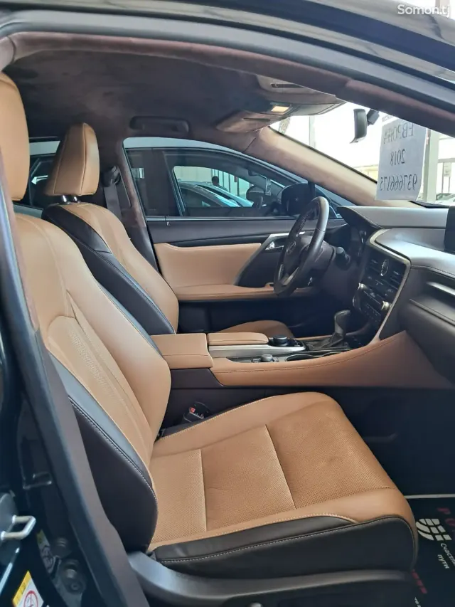 Lexus RX series 2018 · 2.0 AT