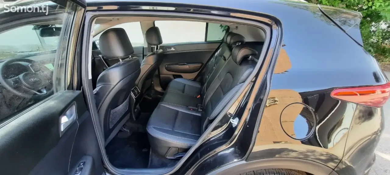 Kia Sportage 2015 · 2.0 AT