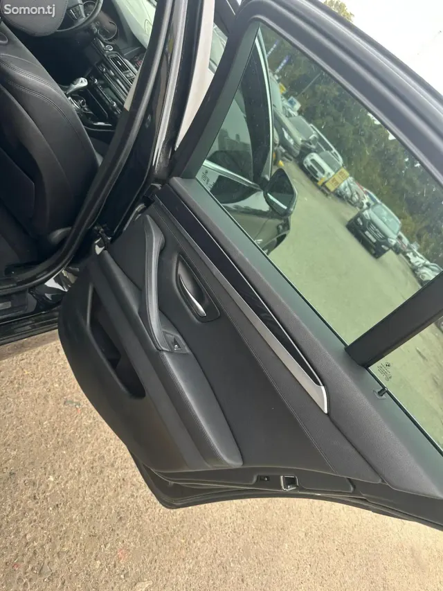 BMW 5 series 2014 · 2.0 AT