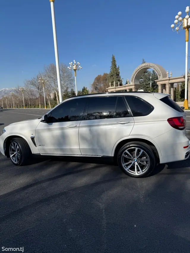 BMW X5 2017 · 4.0 AT