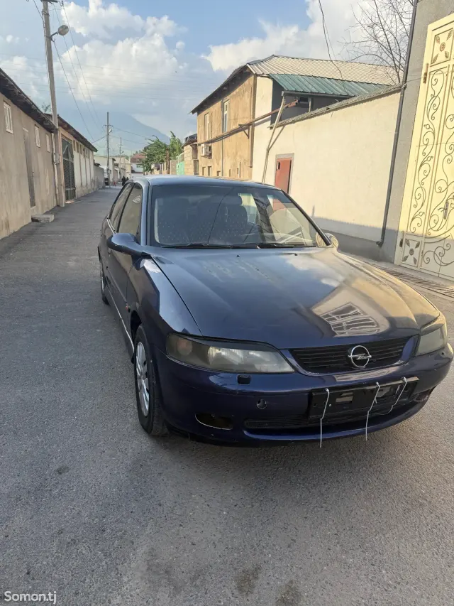 Opel Vectra B 1998 · 1.6 MT