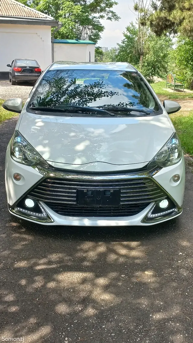Toyota Aqua 2014 · 1.5 AT