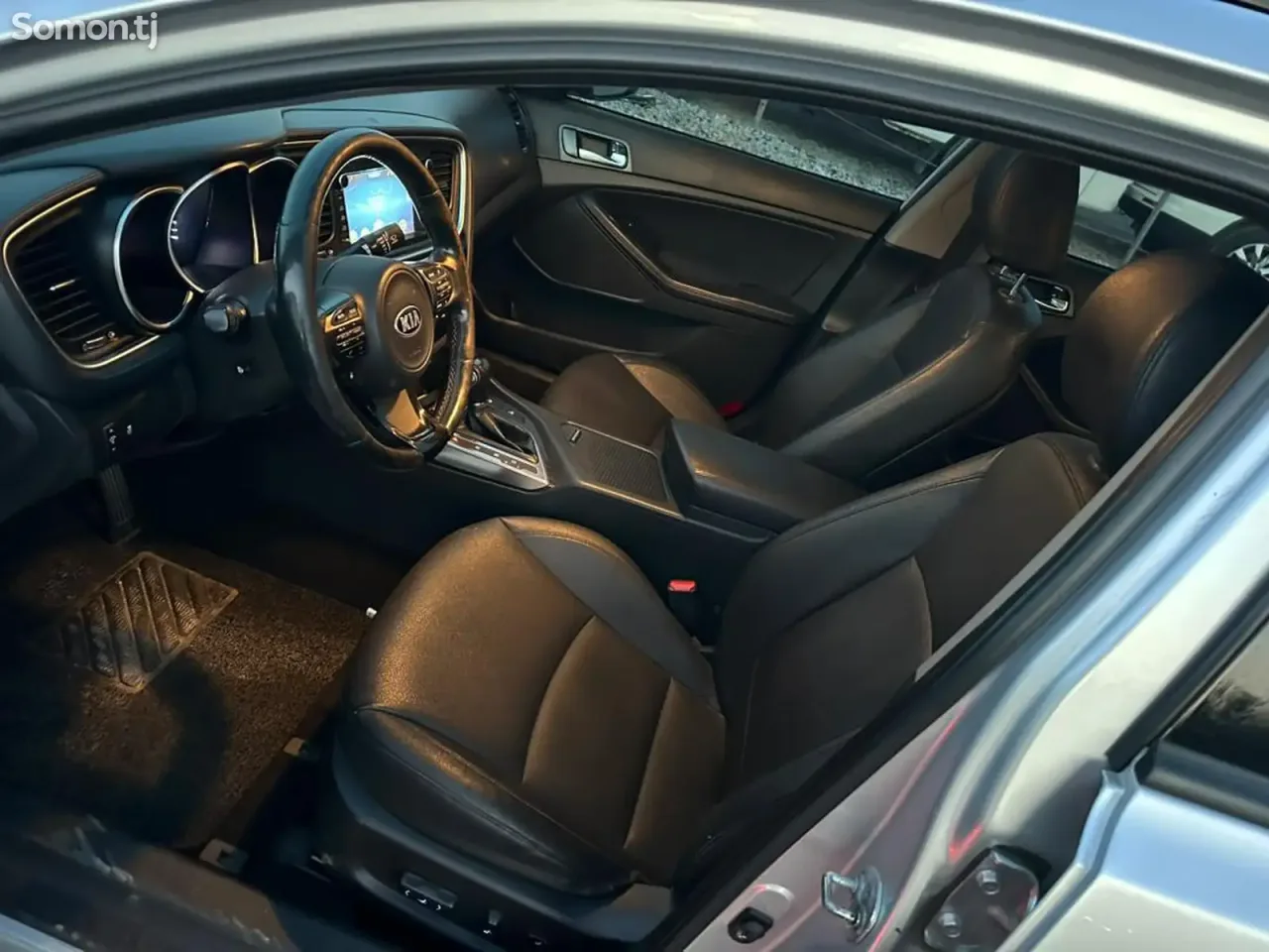Kia K5 2014 · 2.0 AT
