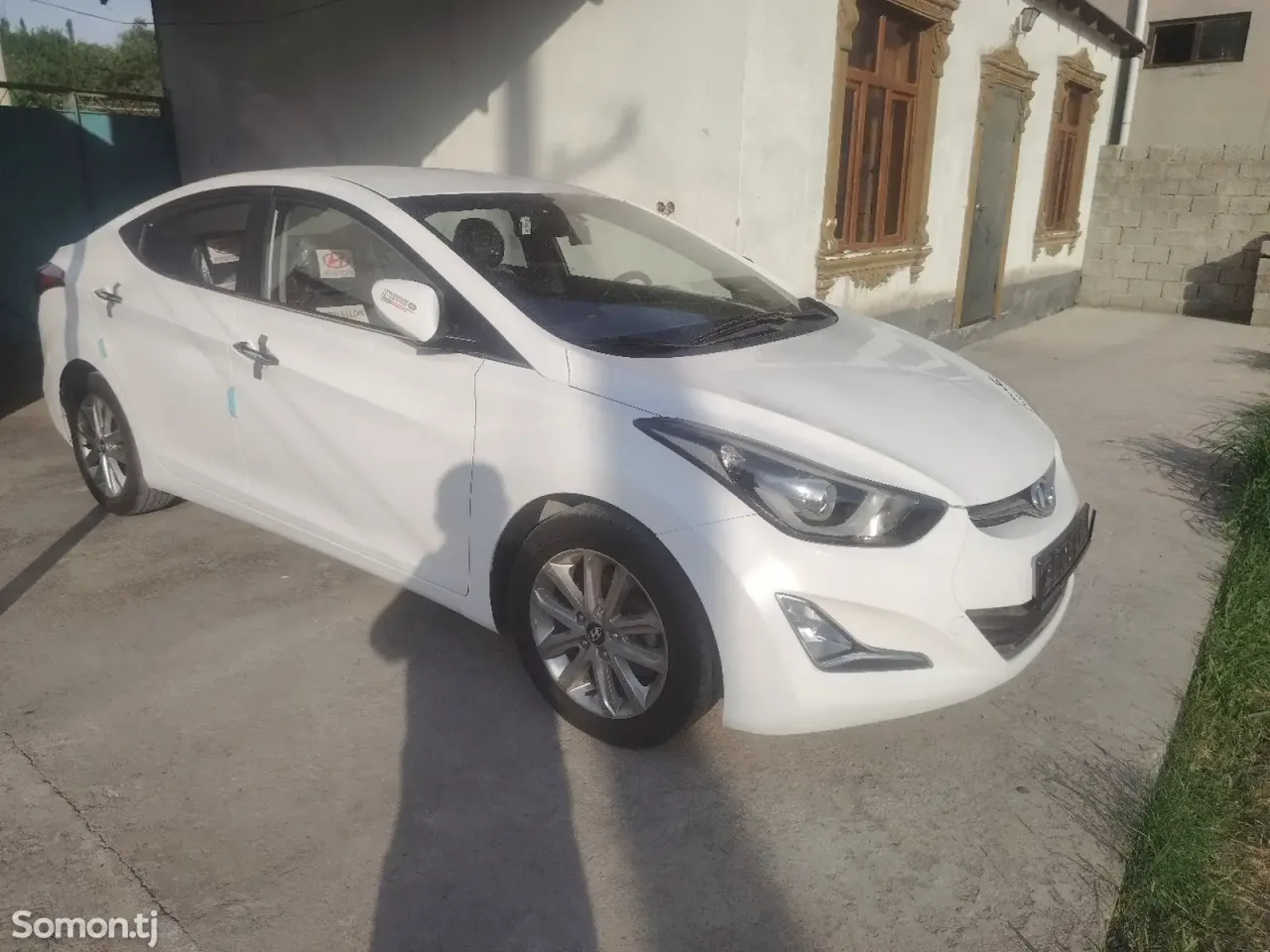 Hyundai Avante 2014 · 1.6 AT