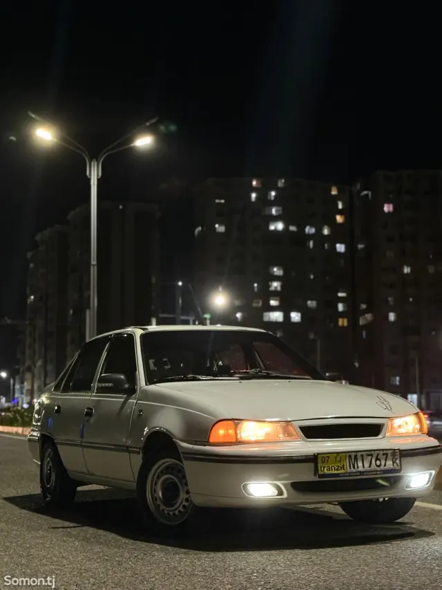Daewoo Nexia 1996 · 1.8 MT