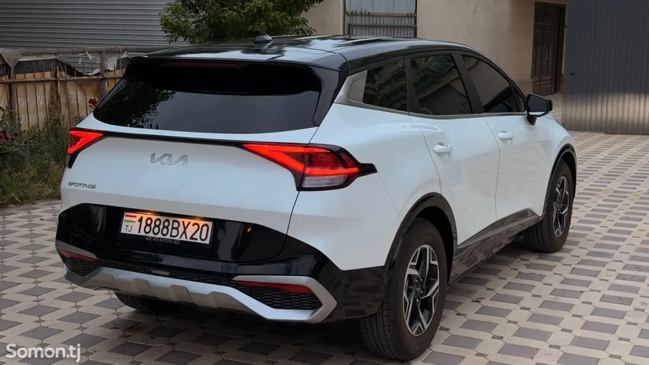 Kia Sportage 2023 · 2.0 AT