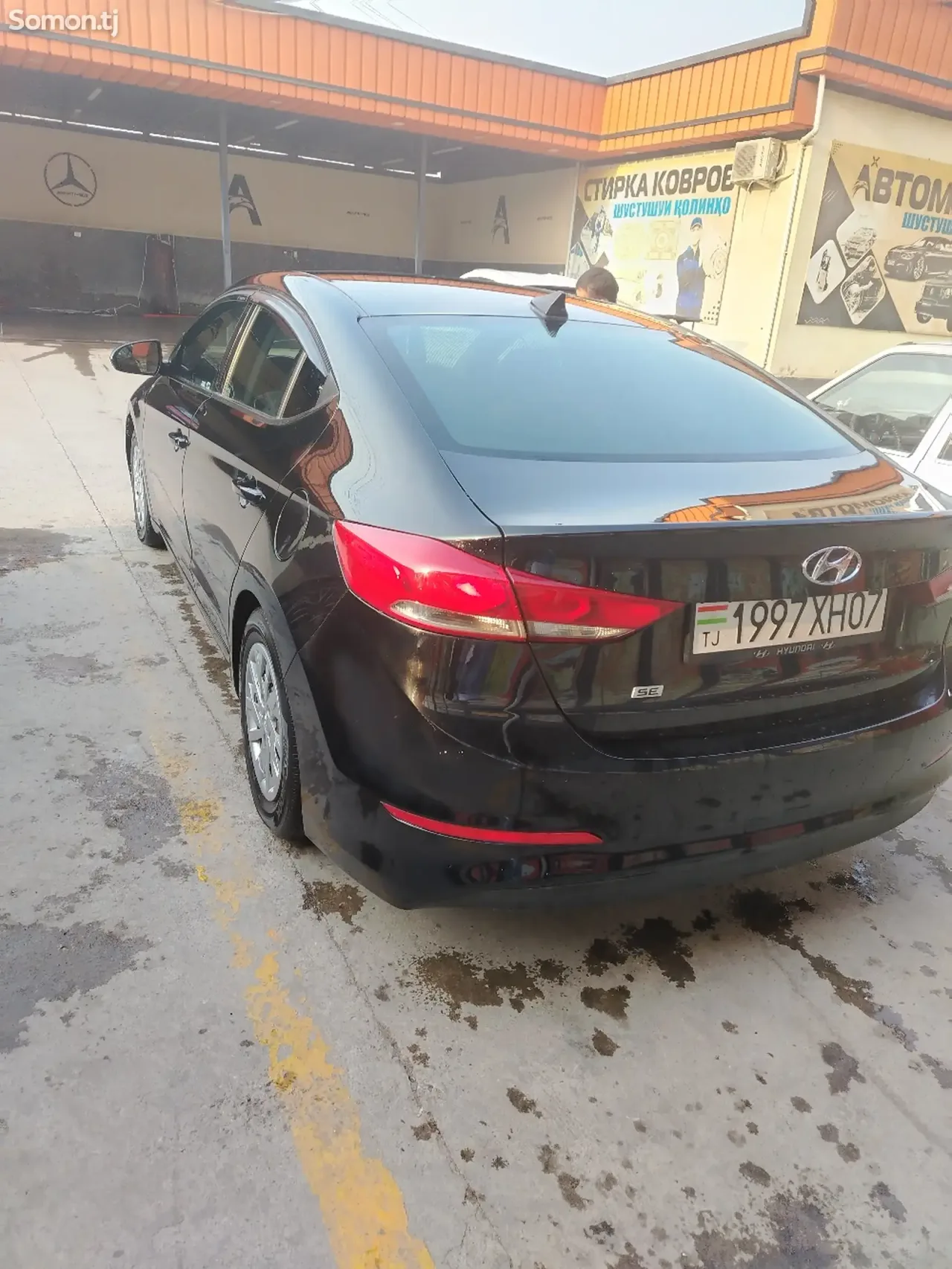 Hyundai Elantra 2017 · 2.0 AT