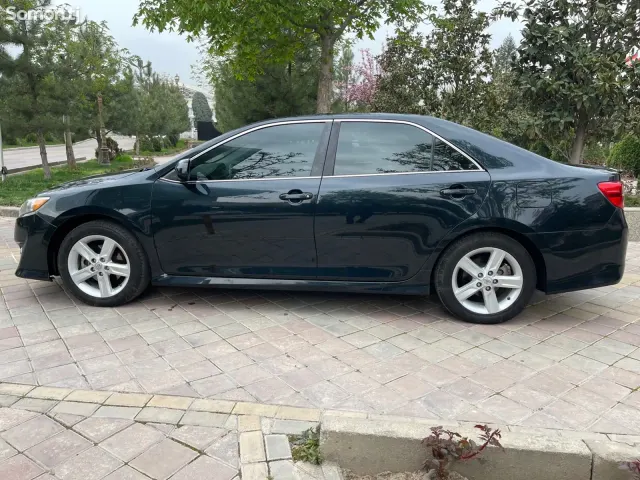Toyota Camry 2014 · 2.5 AT