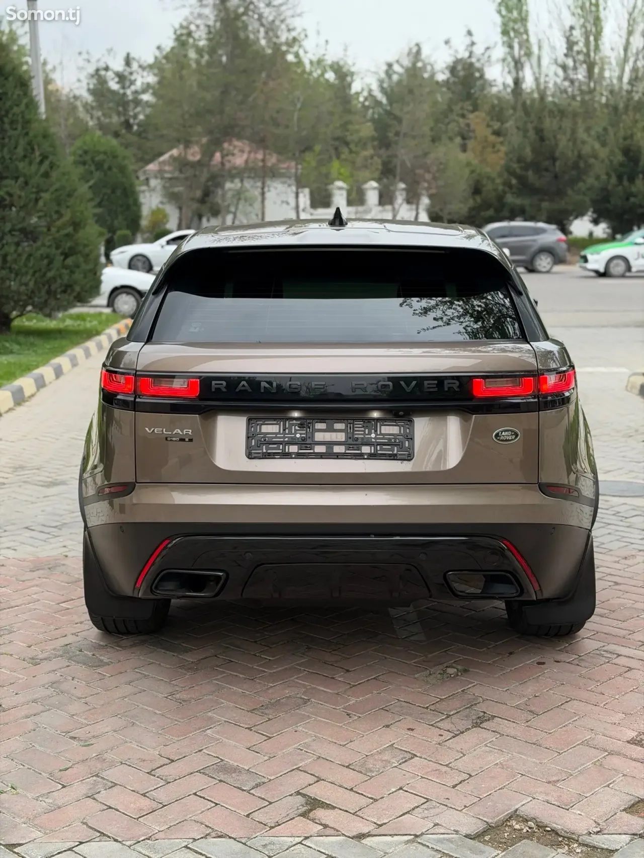 Land Rover Range Rover Velar 2019 · 2.0 AT