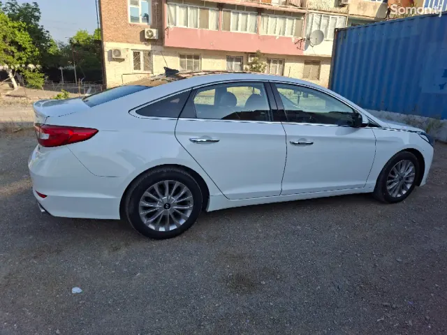 Hyundai Sonata 2016 · 2.0 AT