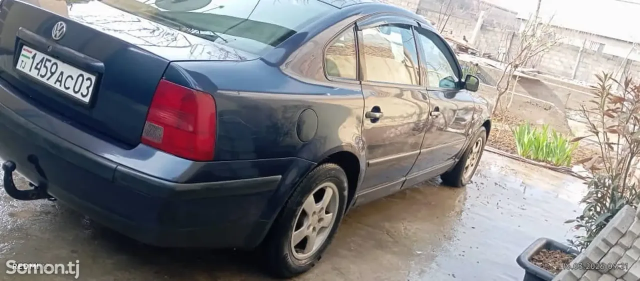 Volkswagen Passat 1998 · 1.6 MT