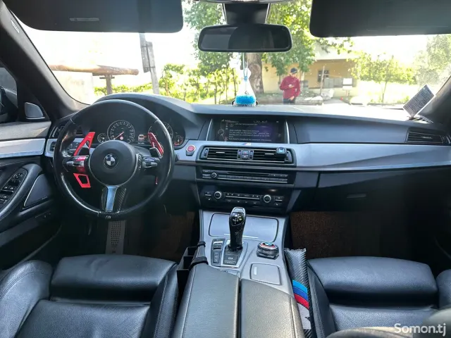 BMW 5 series 2014 · 3.0 AT