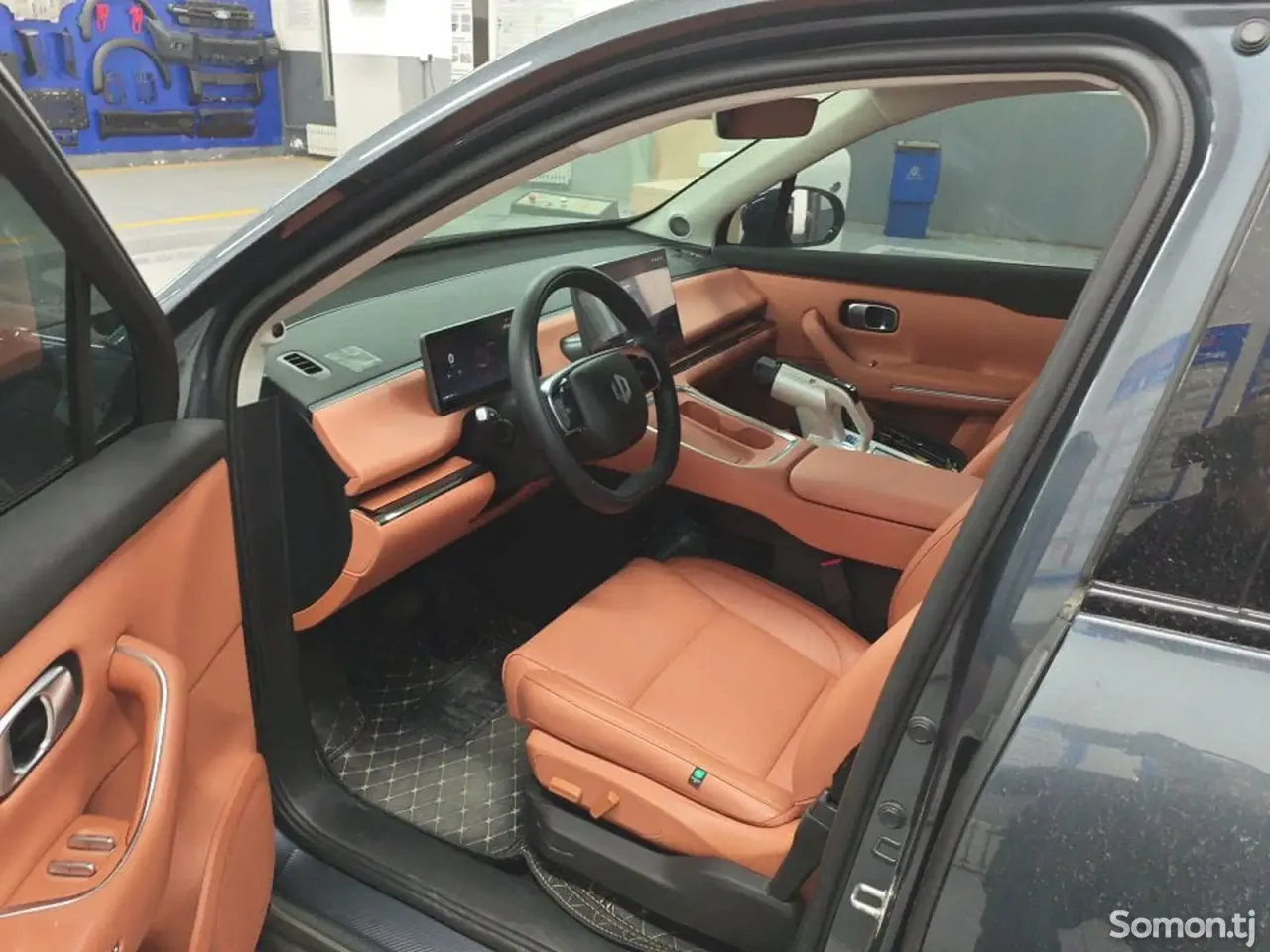 Li Auto (Lixiang) L9 2026 · AT