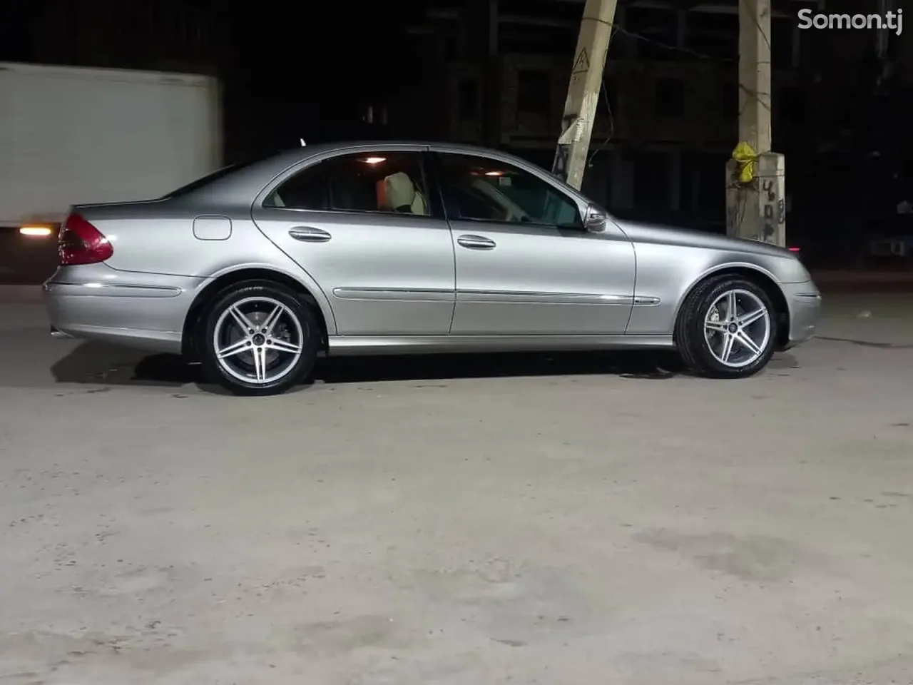 Mercedes-Benz E class 2008 · 3.5 AT