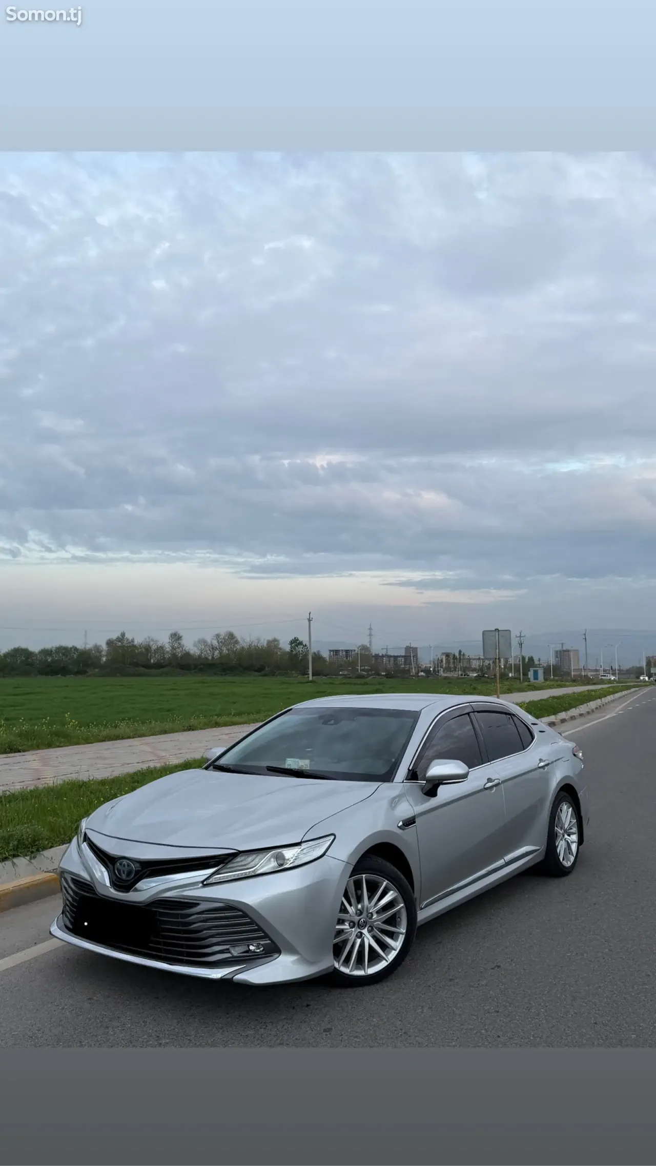 Toyota Camry 2018 · 2.5 AT