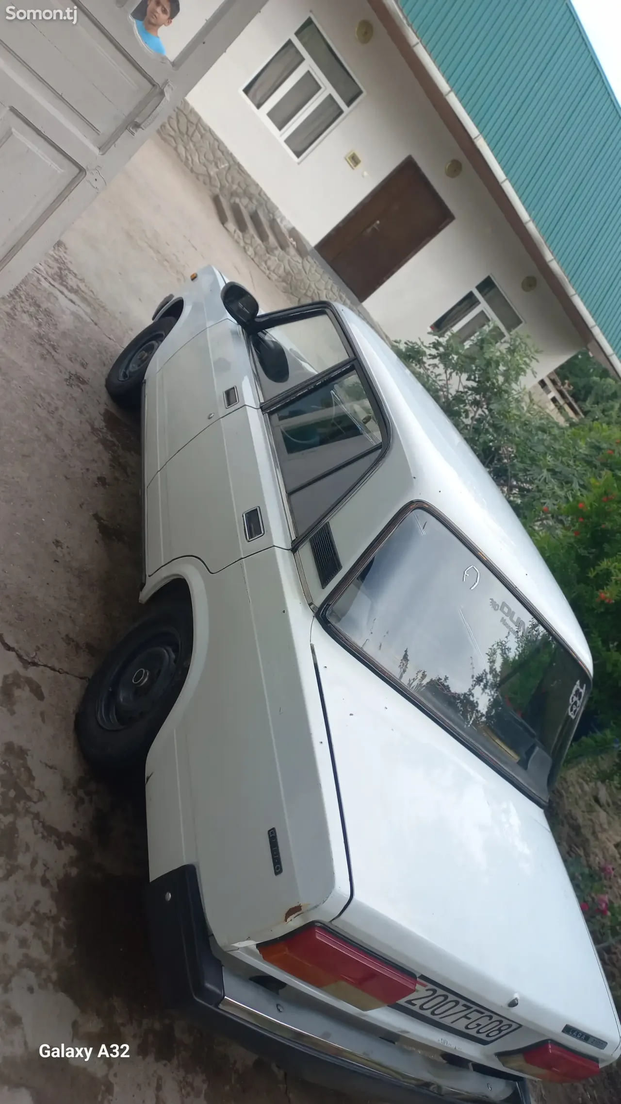 Lada (ВАЗ) 2107 2004 · 1.6 MT
