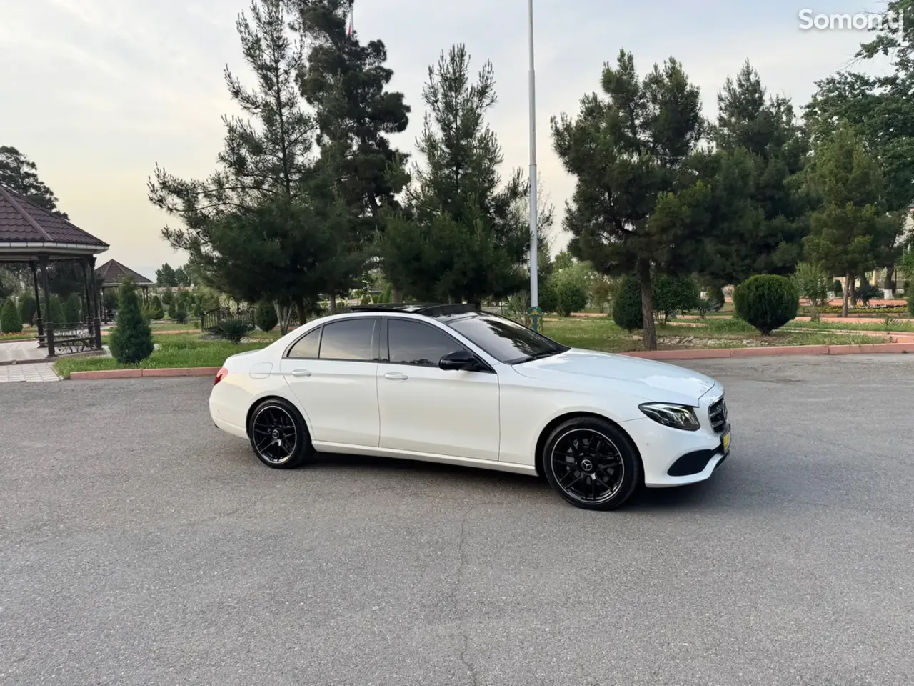 Mercedes-Benz E class 2017 · 3.0 AT