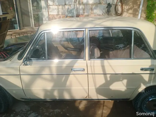 Lada (ВАЗ) 2106 1991 · 1.3 MT