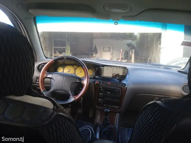 Daewoo Leganza 1997 · 2.0 MT