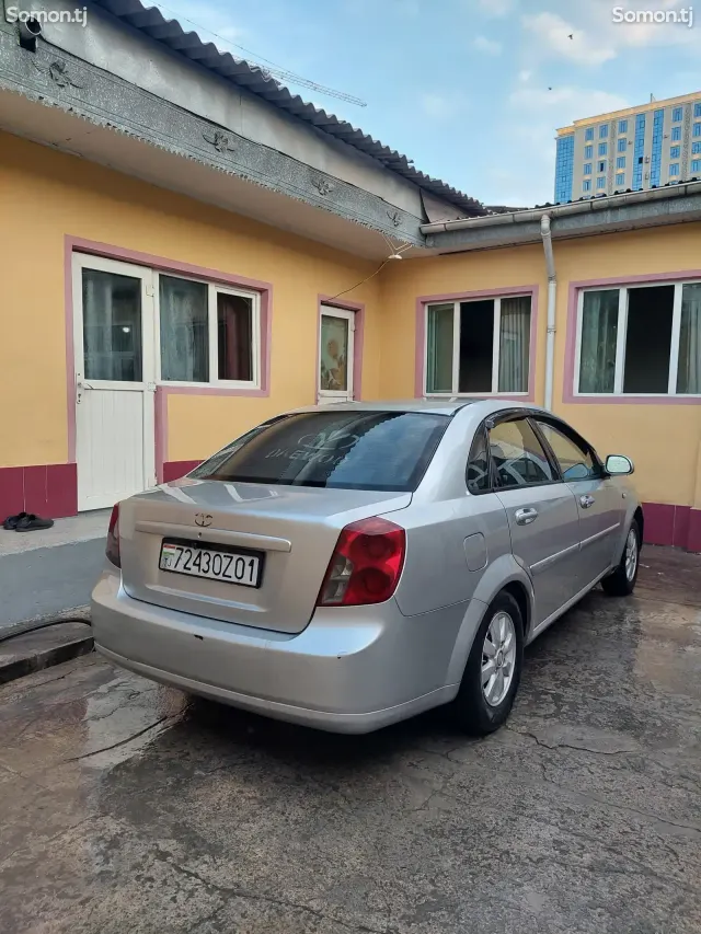 Chevrolet Lacetti 2005 · 1.8 AT