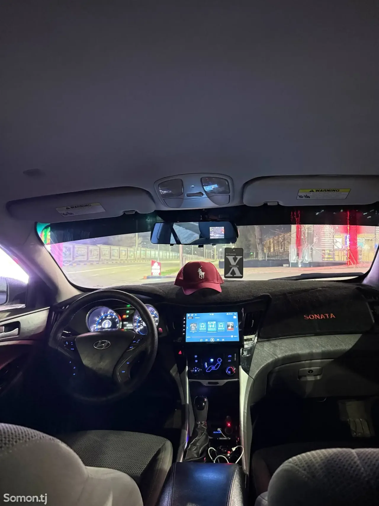 Hyundai Sonata 2012 · 2.4 AT
