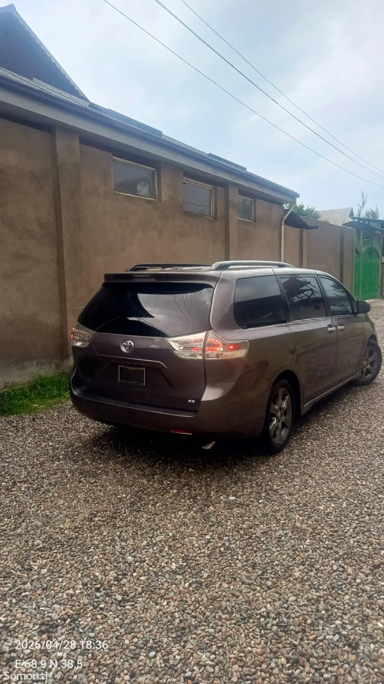 Toyota Sienna 2015 · 3.5 AT