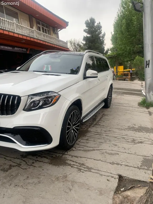 Mercedes-Benz GLS 2018 · 4.5 AT