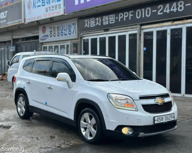 Chevrolet Orlando 2015 · 1.6 AT