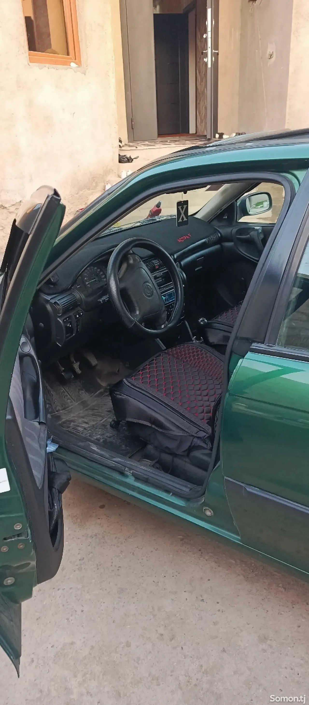 Opel Astra F 1996 · 1.6 MT