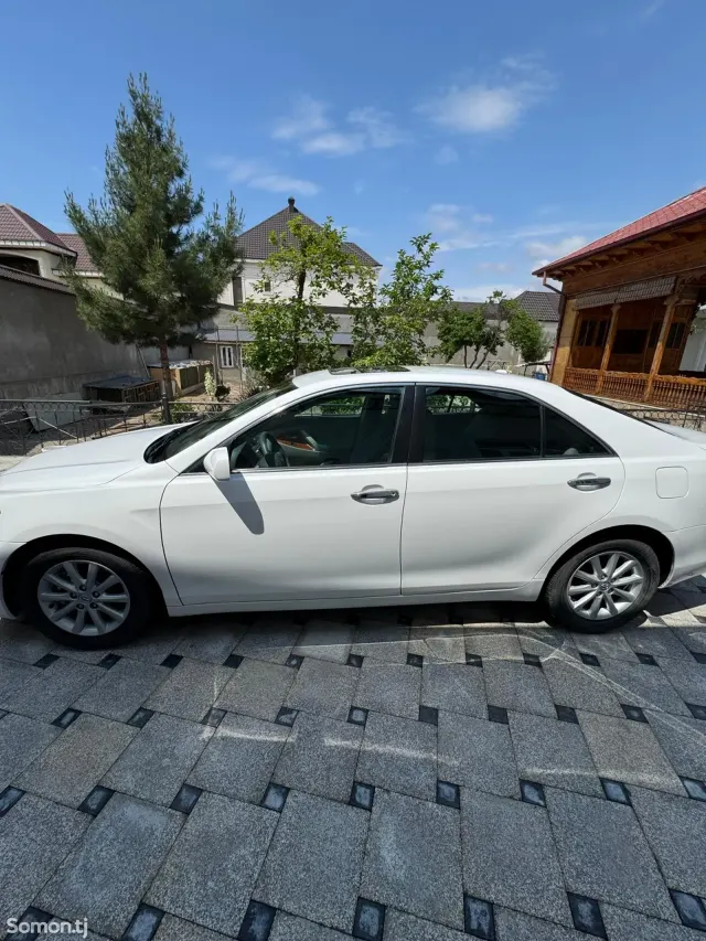Toyota Camry 2010 · 2.5 AT