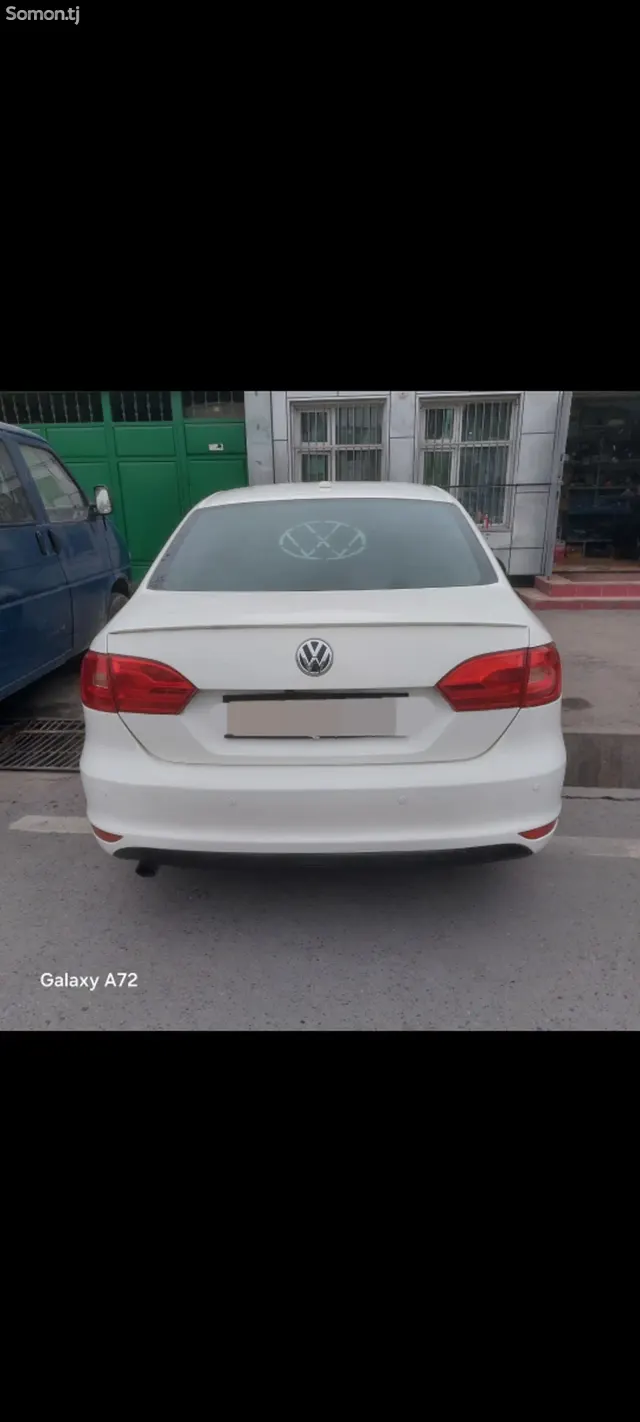 Volkswagen Jetta 2014 · 1.6 AT