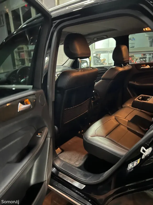 Mercedes-Benz ML class 2015 · 3.5 AT