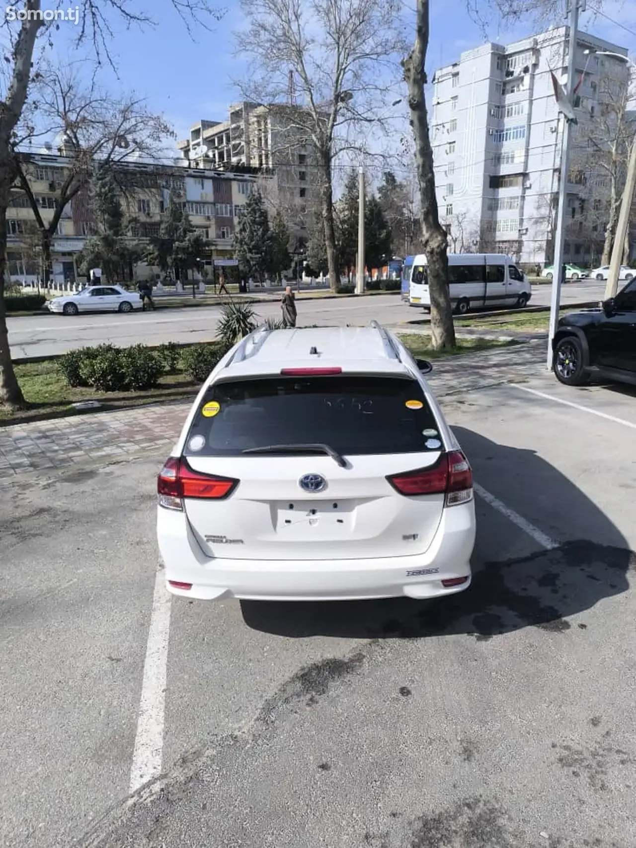 Toyota Fielder 2015 · 1.5 AT