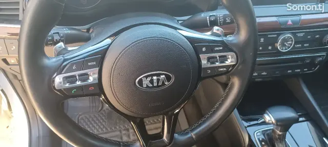 Kia K7 2017 · 3.0 AT