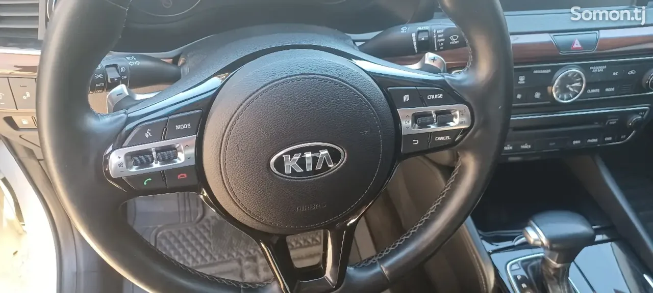 Kia K7 2017 · 3.0 AT