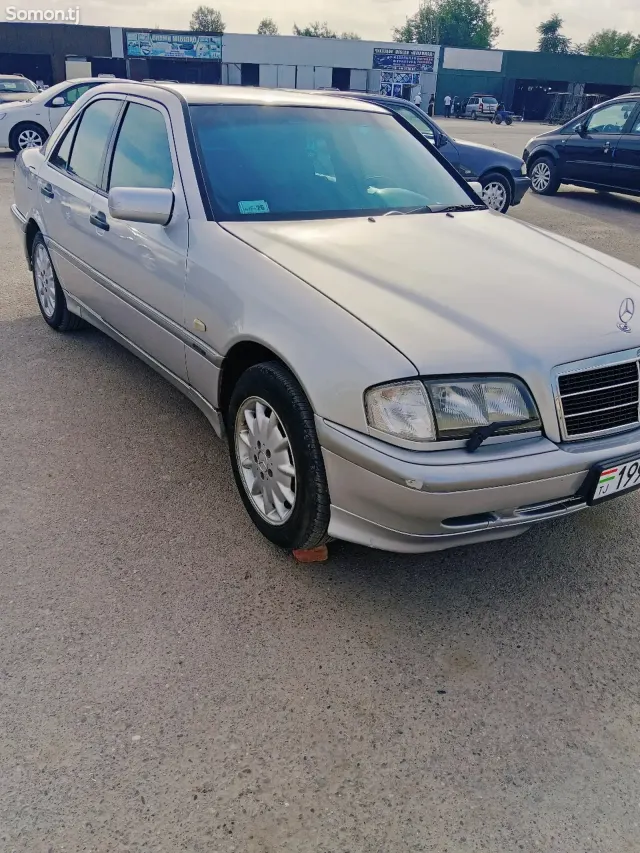 Mercedes-Benz CLC class 1997 · 1.8 MT